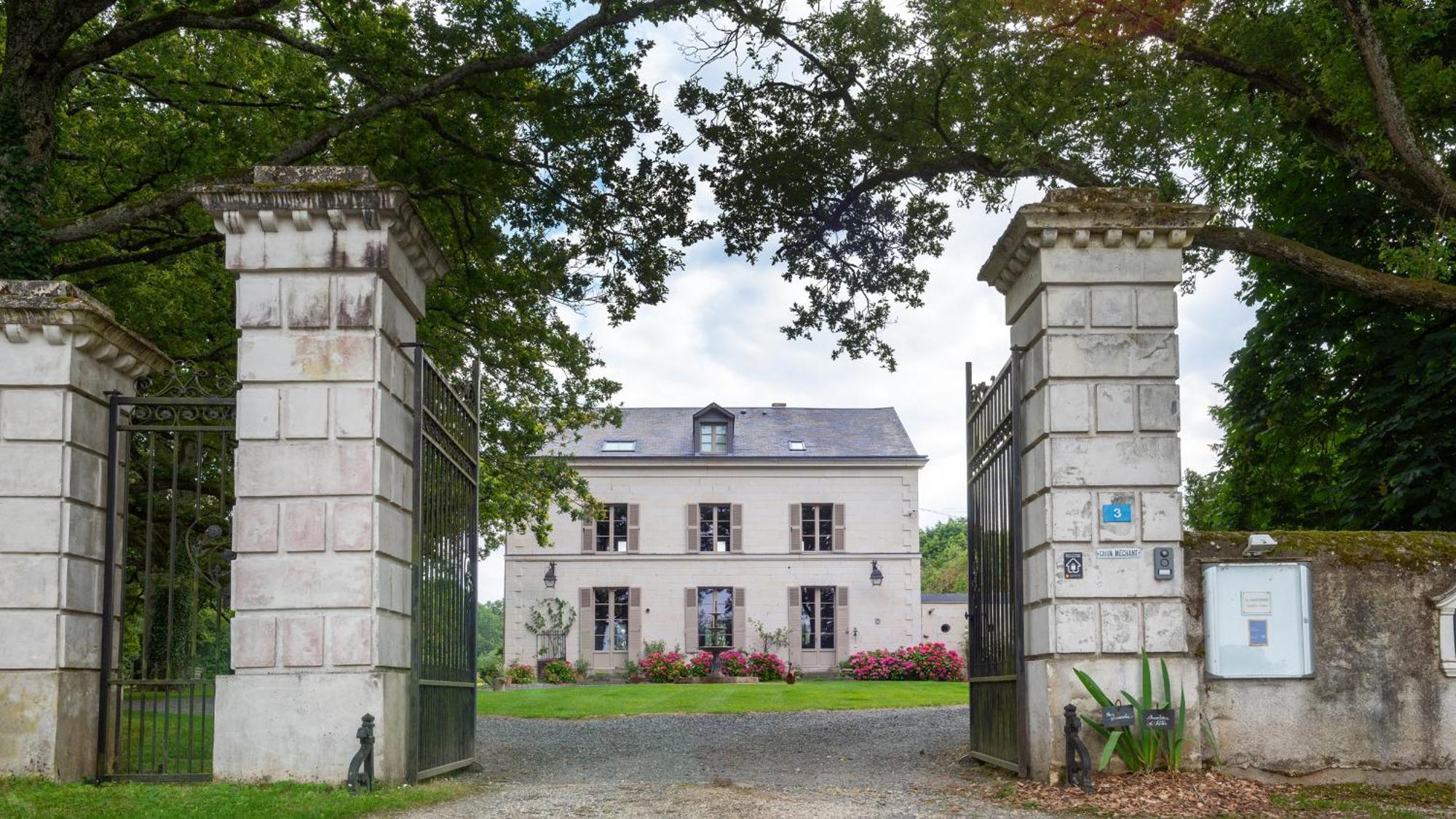 La Gironnerie Bed & Breakfast Loche-sur-Indrois Eksteriør bilde